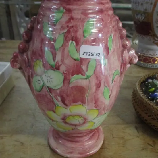 Eng Vase