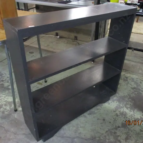 Pained Shelf