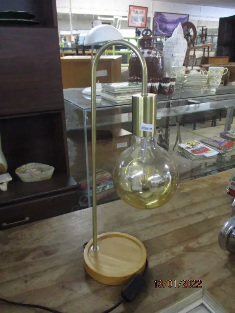 Table Lamp Image 1++