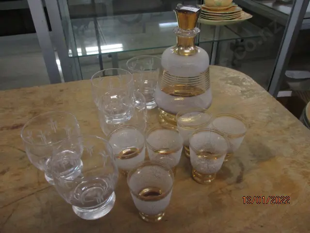 Decanter and Glasses Image 1++