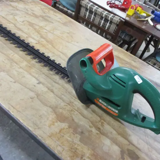 Hedge Cutter