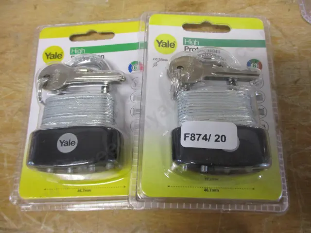 2 Padlocks Image 1++