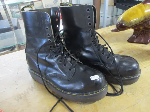 Doc Marten Boots Image 1++