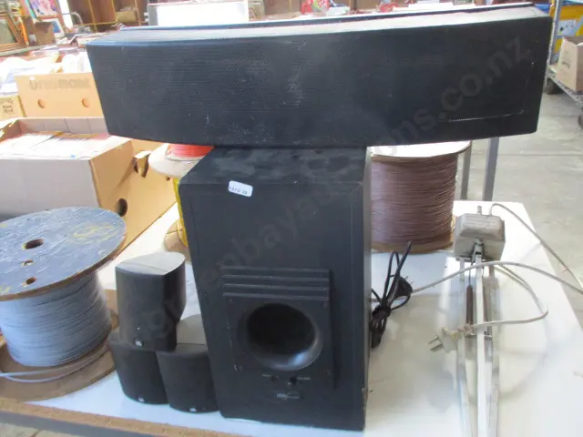 Speakers Image 1++