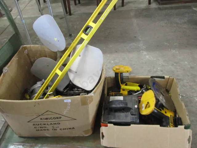 2 Boxes Asst Image 1++