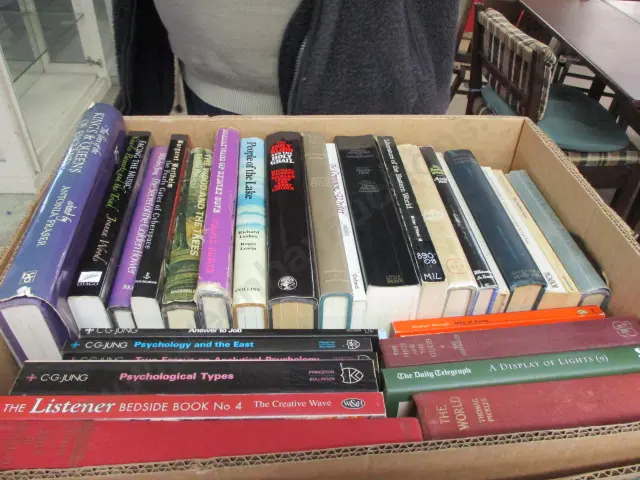 Books Image 1++