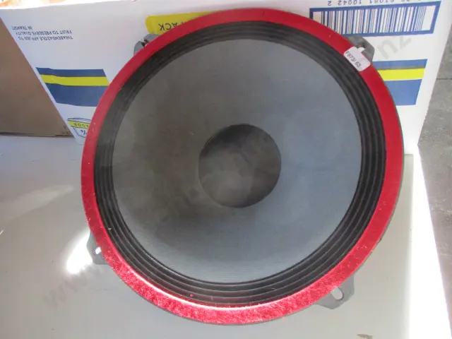 Speaker Image 1++