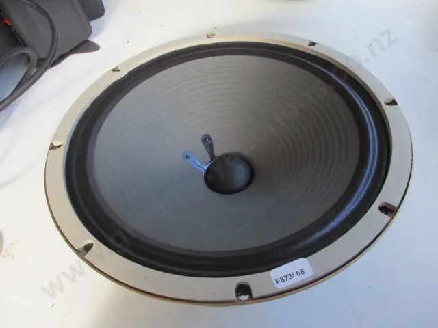 Speaker Image 1++