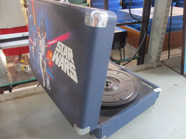 Star Wars Record Player Image 1++