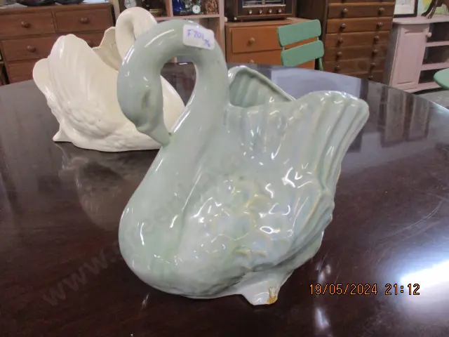 Rare Fractionated Trickle Glaze Crown Lynn Swan Image 1++