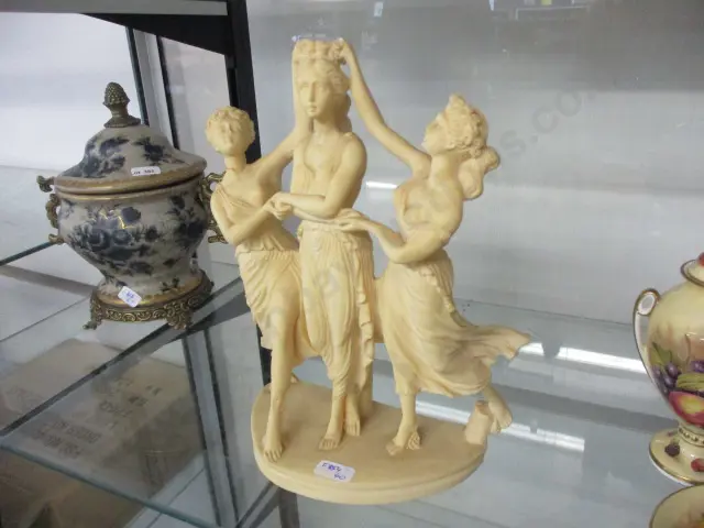Figurine Image 1++