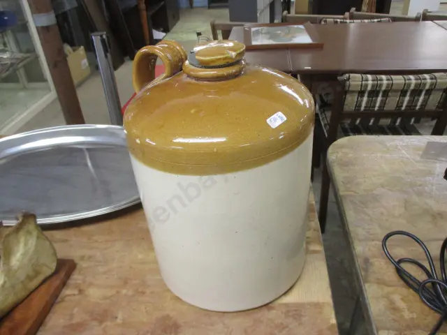 Stone Jar Image 1++