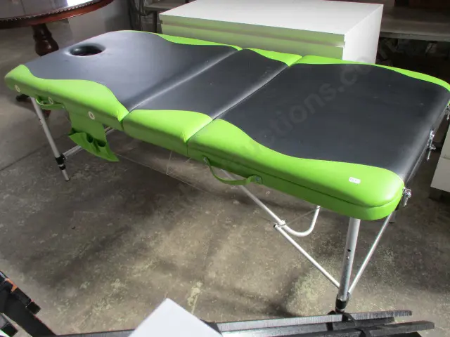 Massage Bed Image 1++