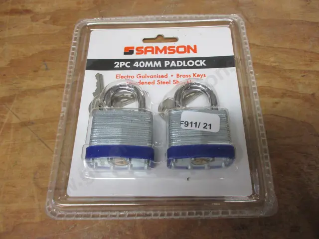 2 Padlocks Image 1++