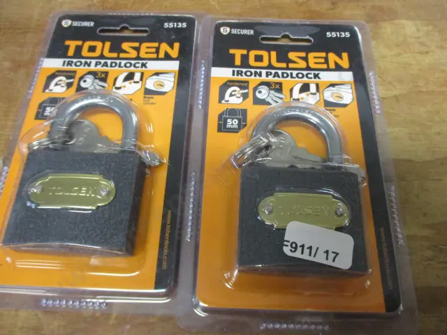 2 Padlocks Image 1++