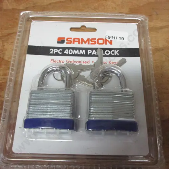 2 Padlocks