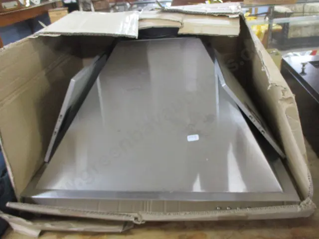 Range Hood Image 1++