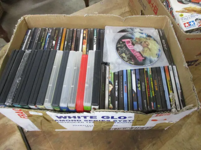 Cds and Dvds Image 1++