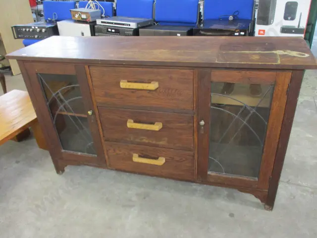 Leadlight Sideboard Image 1++
