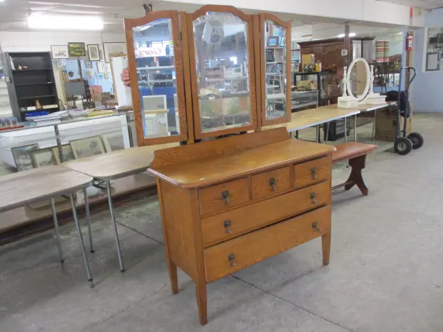 Oak Dressing Table Image 1++