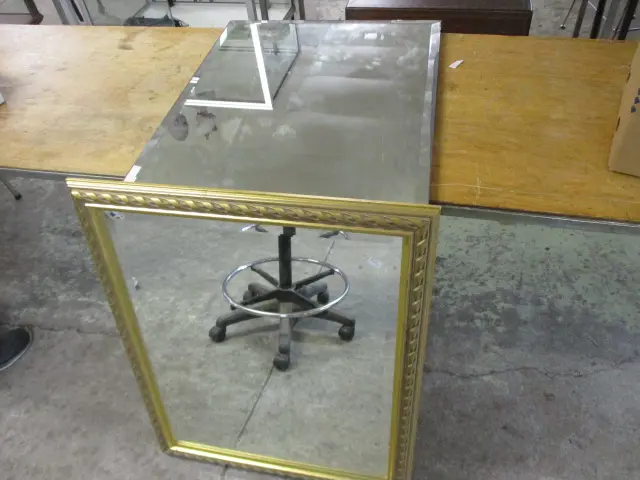 2 Mirrors Image 1++