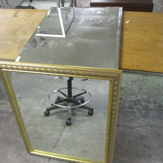 2 Mirrors