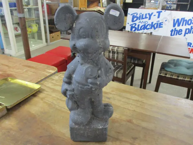 Garden Ornament Image 1++