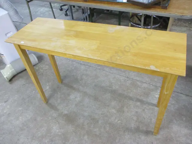 Side Table Image 1++