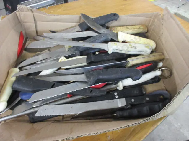 Knives Image 1++