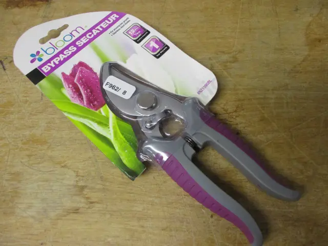 Pruner Image 1++