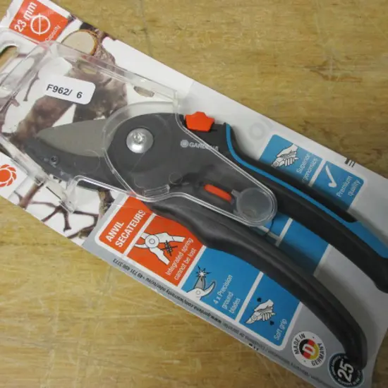 Pruner