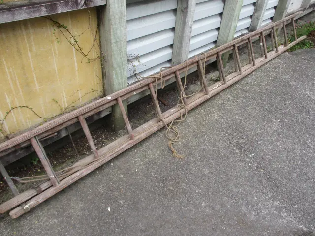 Ladder Image 1++