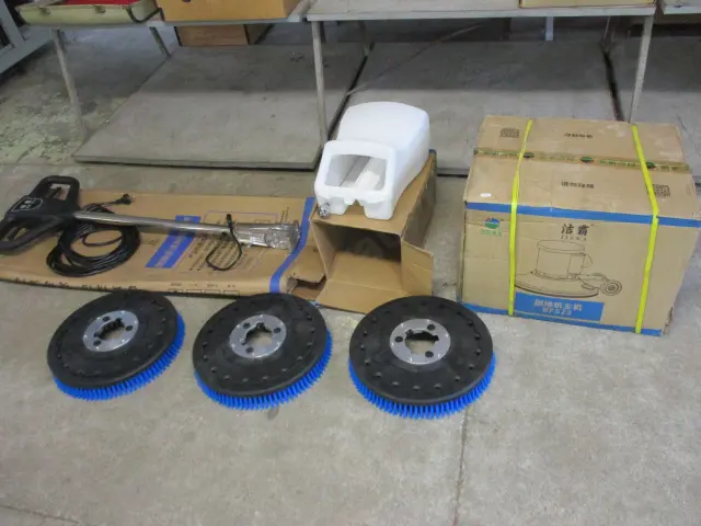 Commercial Floor Cleaning System (unused) Image 1++