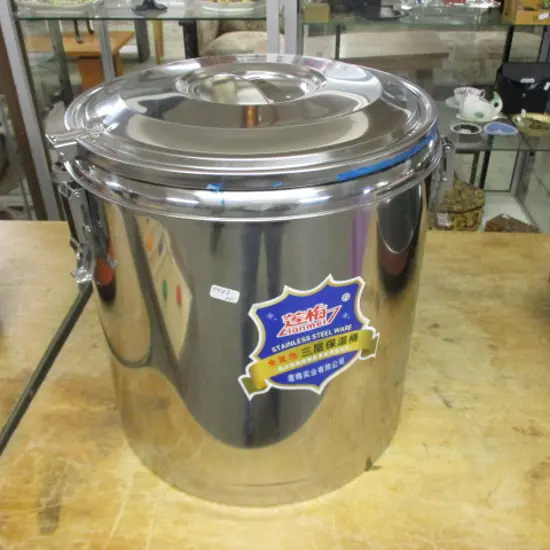 Insulated pot