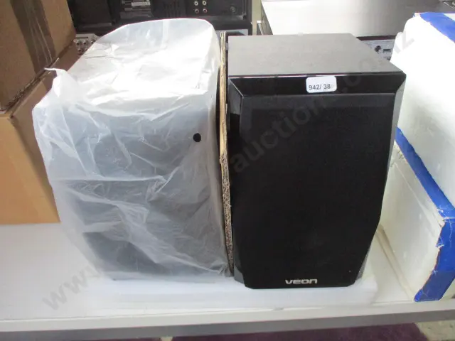 Speakers Image 1++