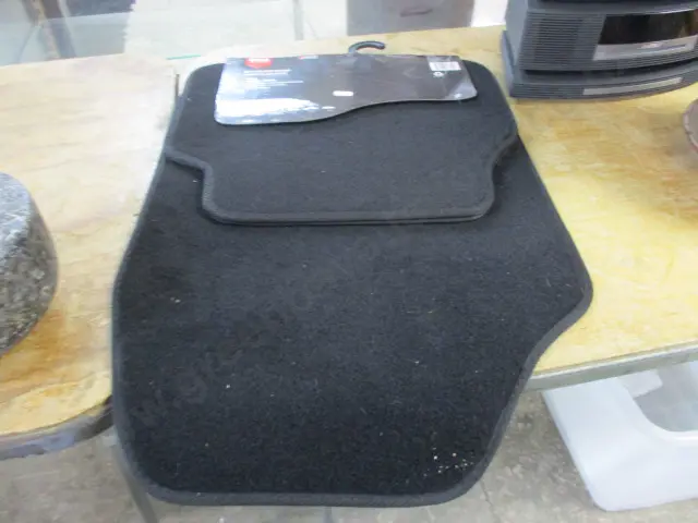 Car Mats Image 1++