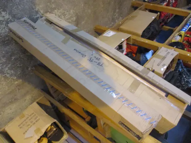 Flouro Tubes Image 1++