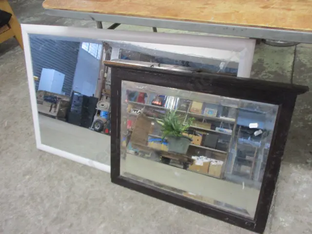 2 Mirrors Image 1++