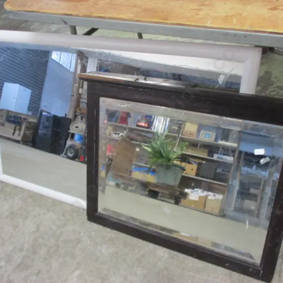 2 Mirrors