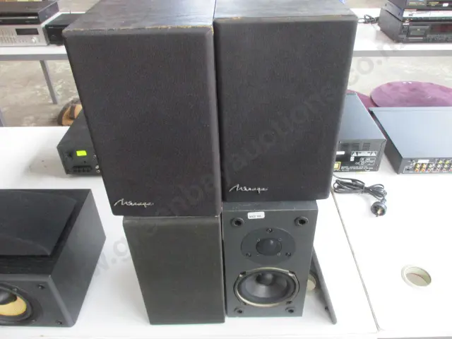 Speakers Image 1++
