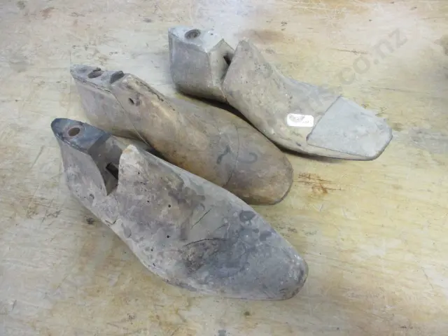 Shoe Stretchers Image 1++