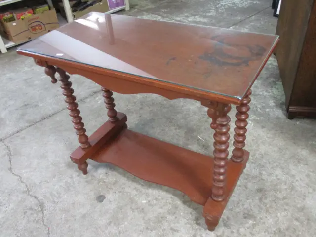Side Table Image 1++