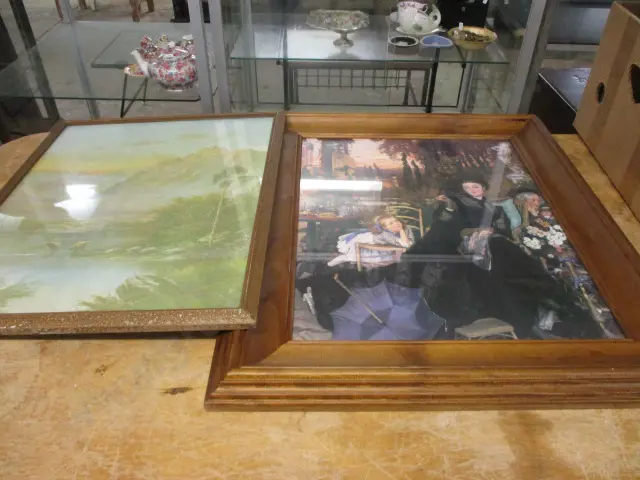 2 Prints Image 1++