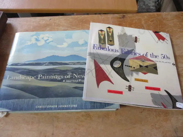 Books Image 1++