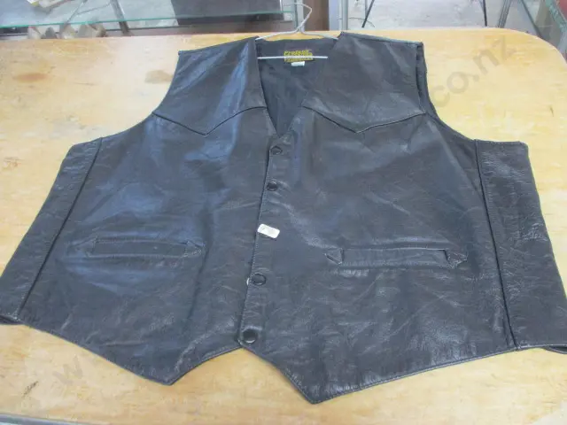 Leather Vest Image 1++