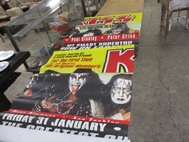 Kiss Poster Image 1++