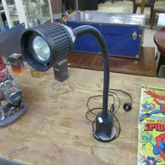 Magnetic W/Shop Light