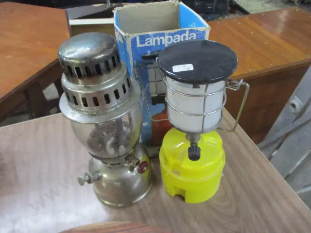 2 Lanterns Image 1++