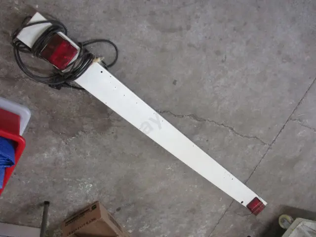 Trailer Lights Image 1++