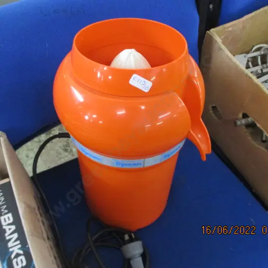 Retro Juicer